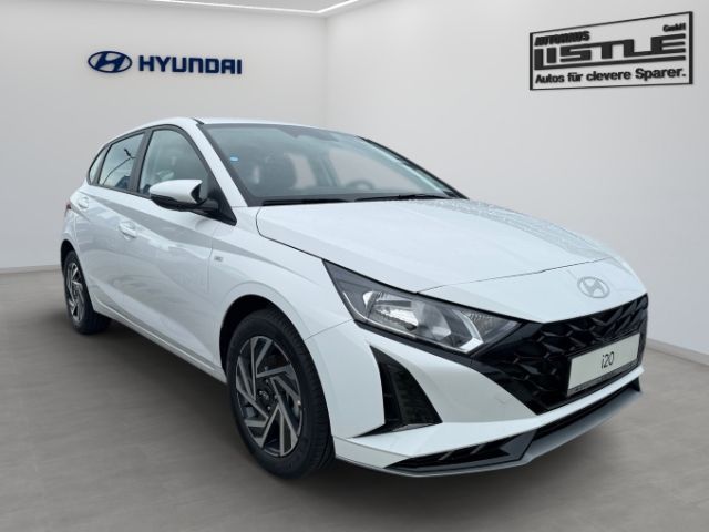 Fahrzeugabbildung Hyundai i20 Trend FL DCT MJ24 Navi Komfortpaket Keyless