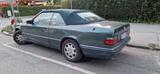 Mercedes-Benz Mercedes 220 E  W 124 - Mercedes-Benz 220 mit Benzin-Antrieb: Cabrio