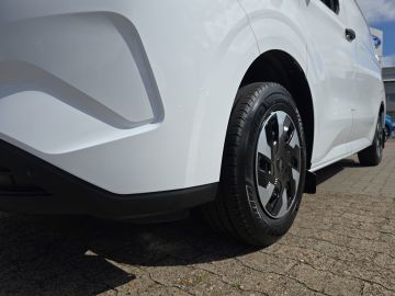 Bild 7 Ford Transit Custom E 320 L1 Trend RWD Elektro Navi L