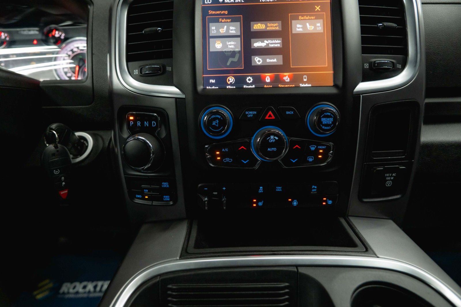 Fahrzeugabbildung Dodge RAM 5.7 V8 HEMI 4x4 Sport OFFROAD Night WARLOCK