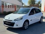 Renault Clio Grandtour Night & Day Panorama Navi Euro5 - Renault Clio in Herne