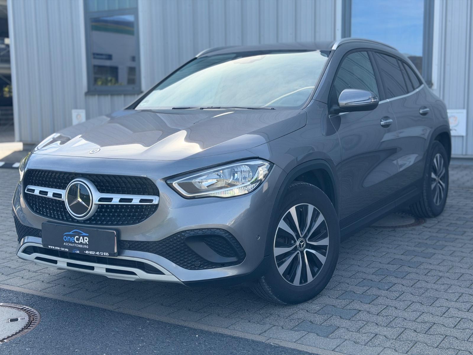 Mercedes-Benz GLA 200d 4Matic 8G-Tronic Leder Ambi Wides Massa