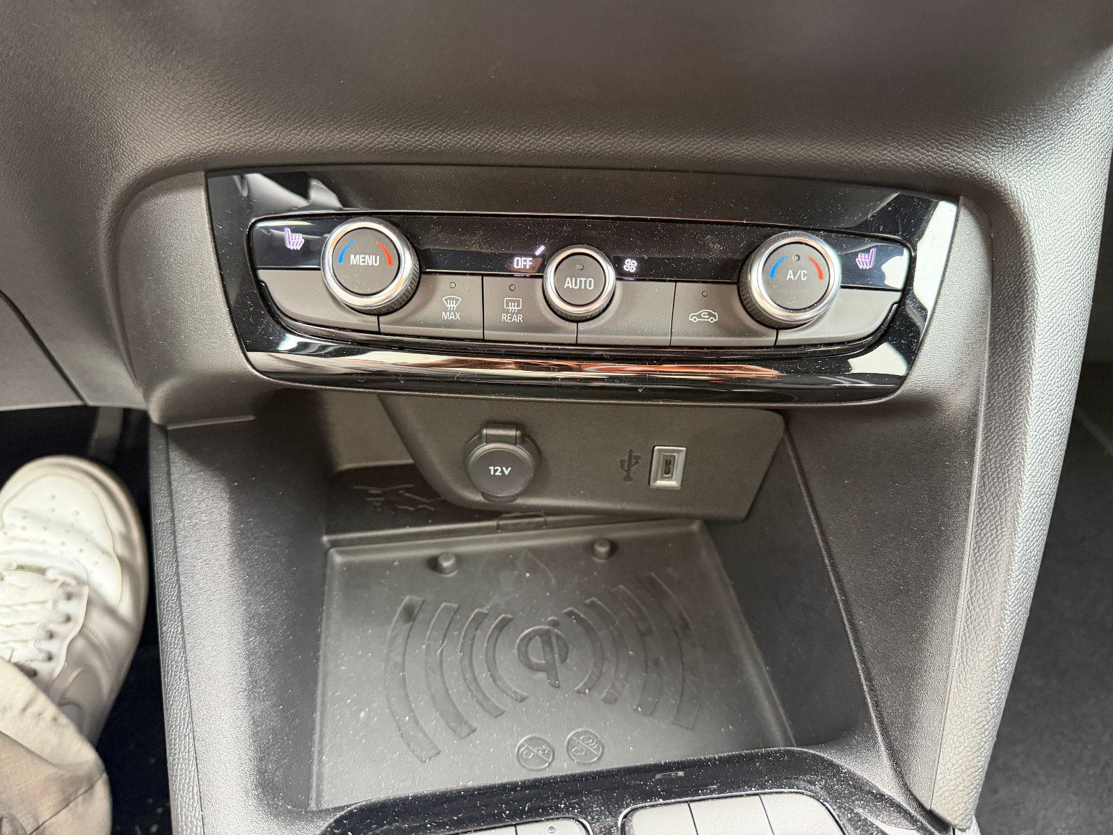 Fahrzeugabbildung Opel Corsa F GS MildHybrid 107KW 6e-DCT