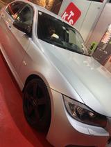 BMW E90 330 IX  M-Packet - BMW 330: 330ix