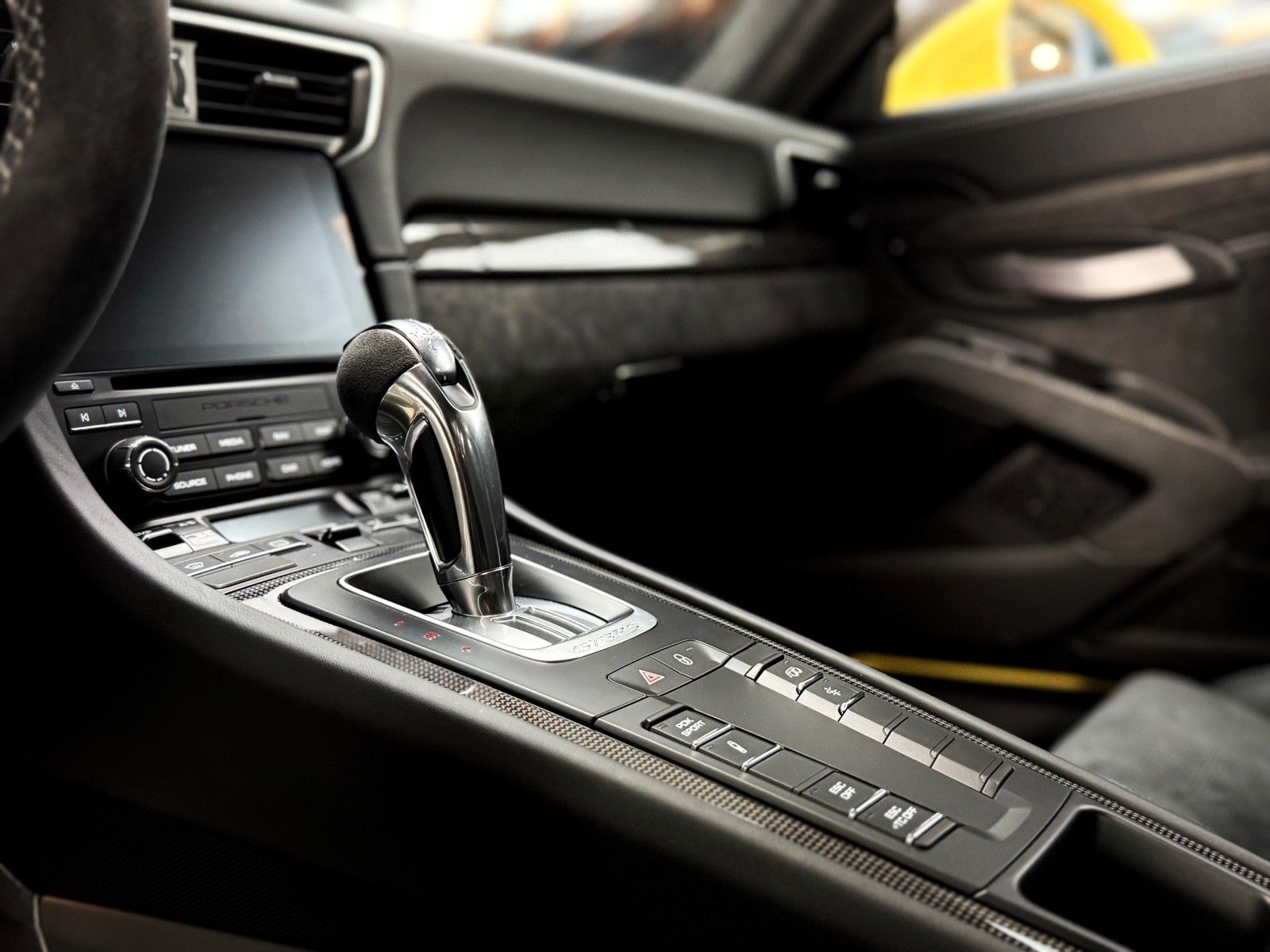 Fahrzeugabbildung Porsche 911 GT3 RS + vor OPF + 266 km + PCCB + Clubsport