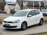 Volkswagen Golf VI Trendline BlueMotion/BMT. 1 Hnad - Volkswagen Golf aus 2010: Bluemotion