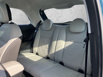 Fiat 500e La Prima 42kWh Navi+SHZ+Pano+RFK+Carplay