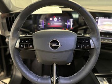 Fotografie 18 des Opel Astra 1.2 Turbo Hybrid 48 V GS