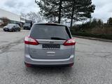 Ford Grand C-Max 2.0 TDCI  Titanium - Ford Grand C-Max mit Diesel-Antrieb: Automatik