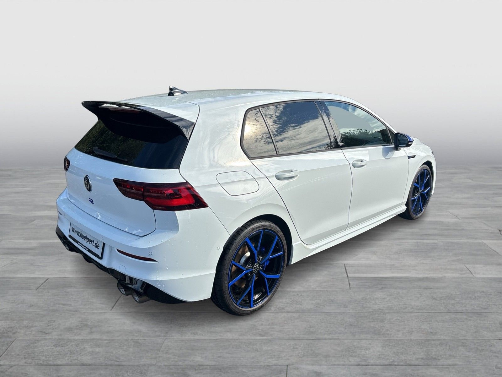 Volkswagen Golf VIII2.0 R 20 YEARS 4X4 AKRAPOVIC LEDER LM19 foto 5
