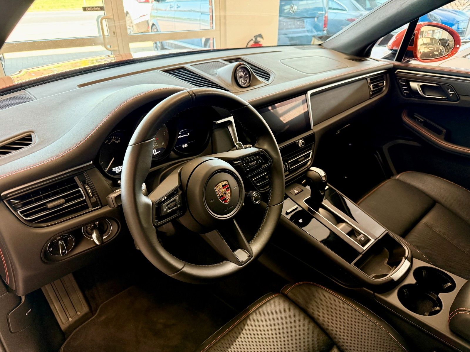 Fahrzeugabbildung Porsche Macan S Burmester/ACC/Luftfederung/Panorama/21"