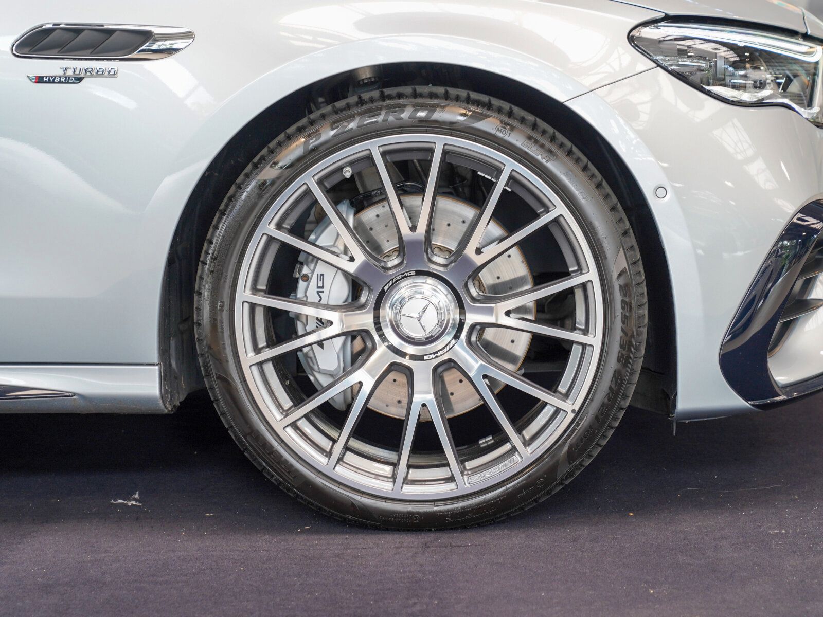 Mercedes-Benz Mercedes-AMG E 53 Hybrid 4MATIC+ T-Modell imagem 2
