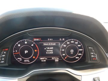 Audi Q7 - 8