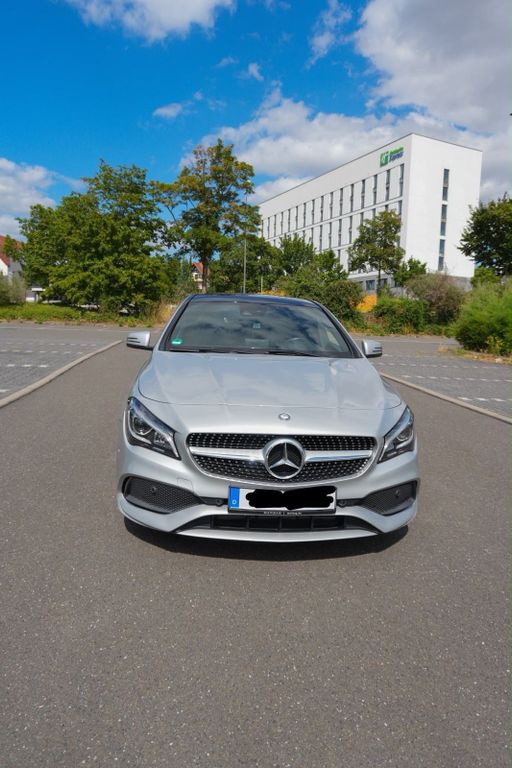 Image of Mercedes-Benz CLA 200