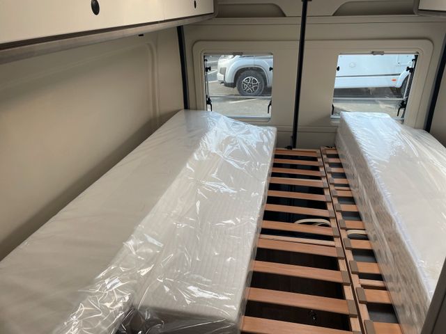 Crosscamp ADVTR 6.4 EF Markise Navi Kamera AWT isol.+behei