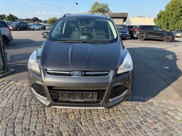 Ford Kuga - 1