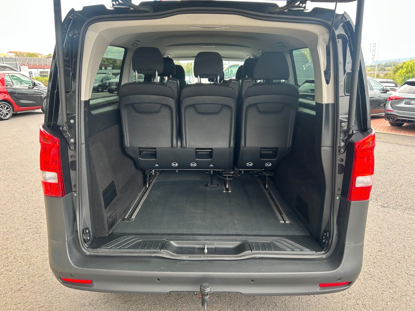 Fahrzeugabbildung Mercedes-Benz Vito 116 CDI Tourer 9G Extral AHK Kamera