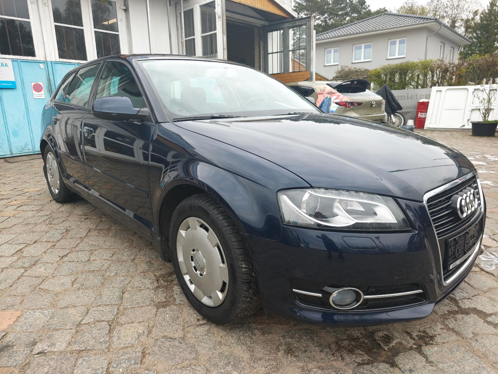 Audi A3 Sportback 1.4 TFSI Attraction SHZ/PDC