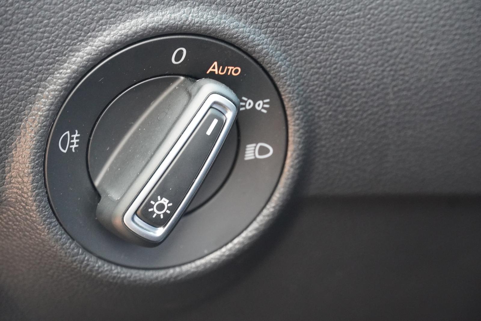 Volkswagen T-Roc 1.5 TSI LED Navi Standheizung PDC AHK, миниатюра 21
