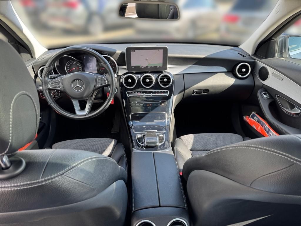 Fahrzeugabbildung Mercedes-Benz C 180 T Avantg. AHK Pano Navi LED SHZ Ambie. RDK