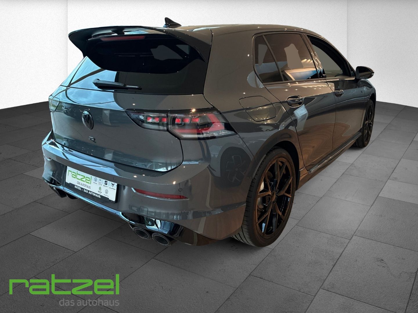 Fahrzeugabbildung Volkswagen Golf R Performance Paket+NAVI+AHK+LED+Harman