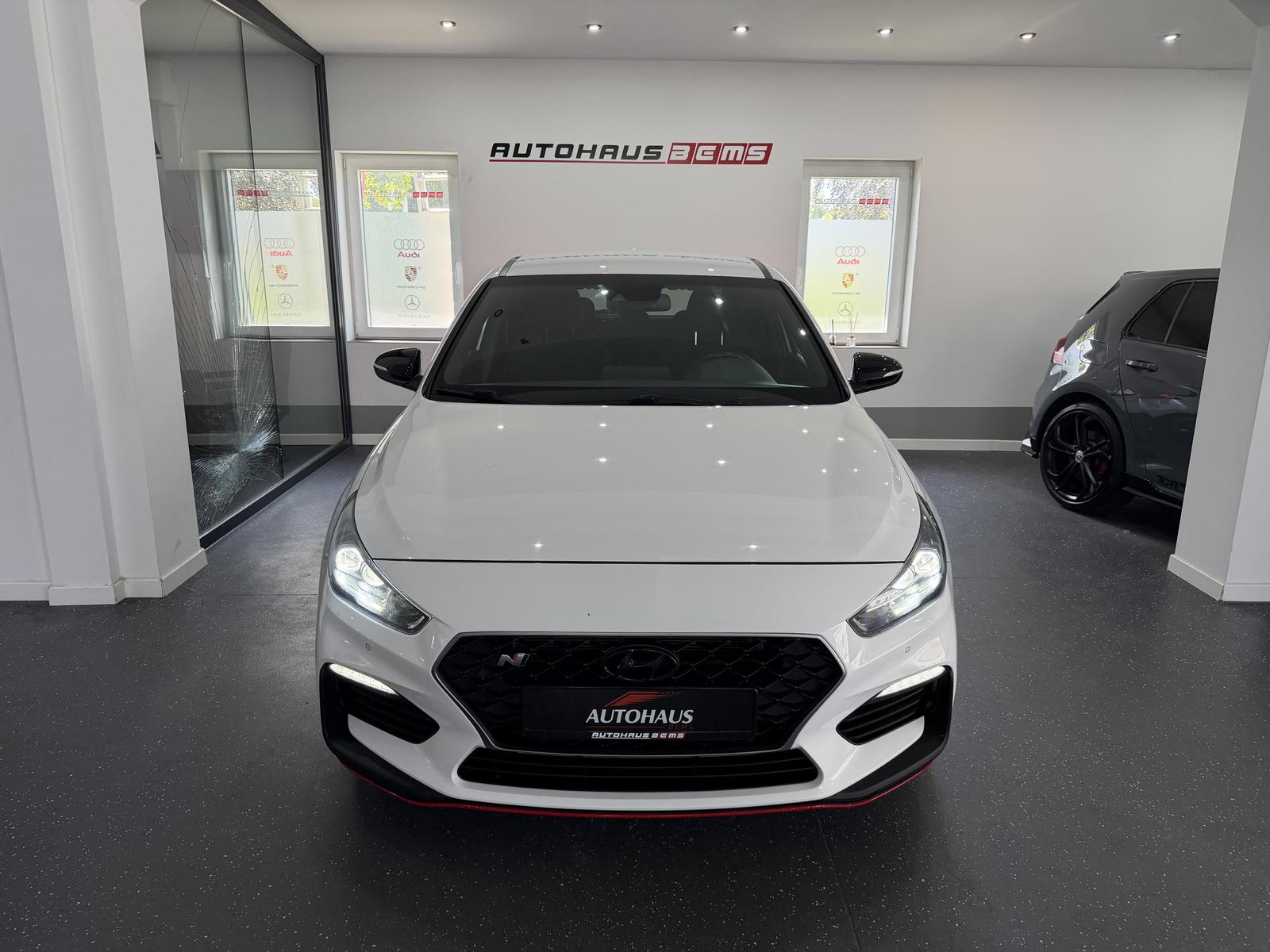 Hyundai i30 N Performance*LED*NAVI*R-KAM*
