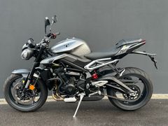 TRIUMPH Street Triple R 765 + Griffheizung + SERVICE NEU