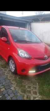 Toyota Aygo (X) 1,0-l-VVT-i - - Toyota in Frankfurt (Main): Aygo
