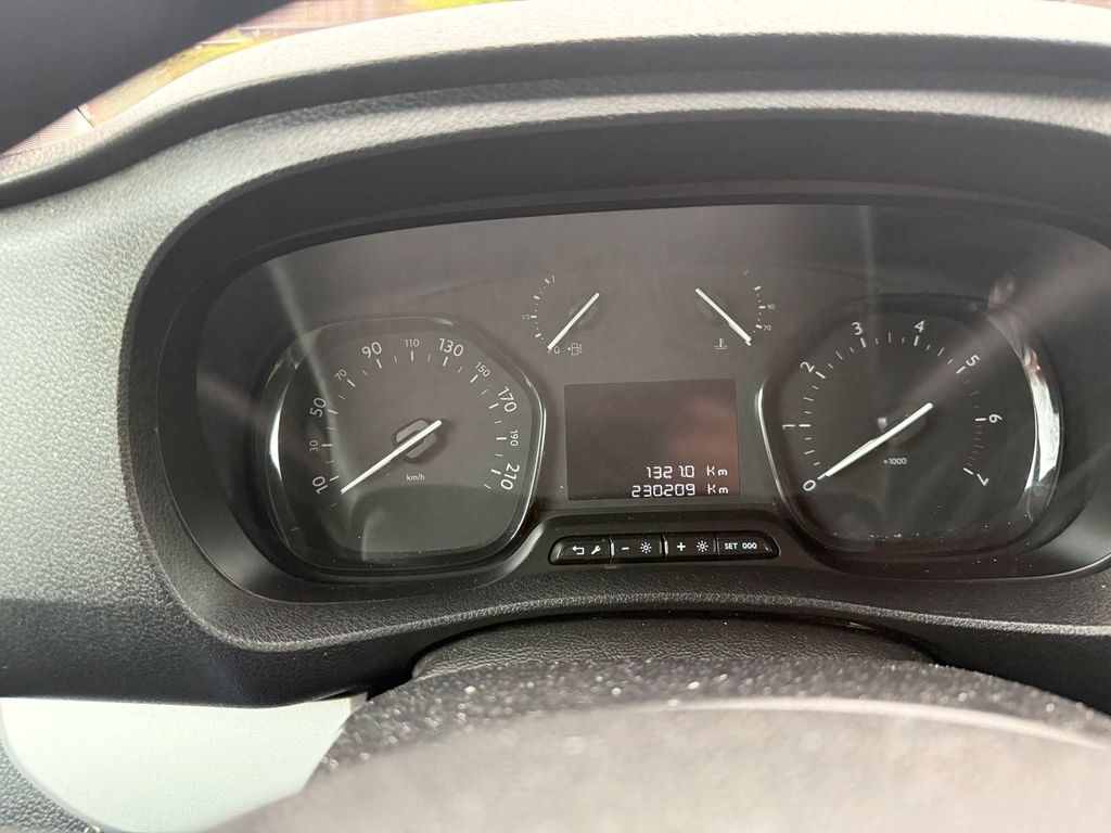 Image of Toyota Verso