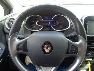 Bild 12 Renault Clio IV Limited 0.9 TCE KLIMA USB NAVI BT FREISP