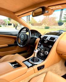 2016 Aston Martin DBS — фото 8