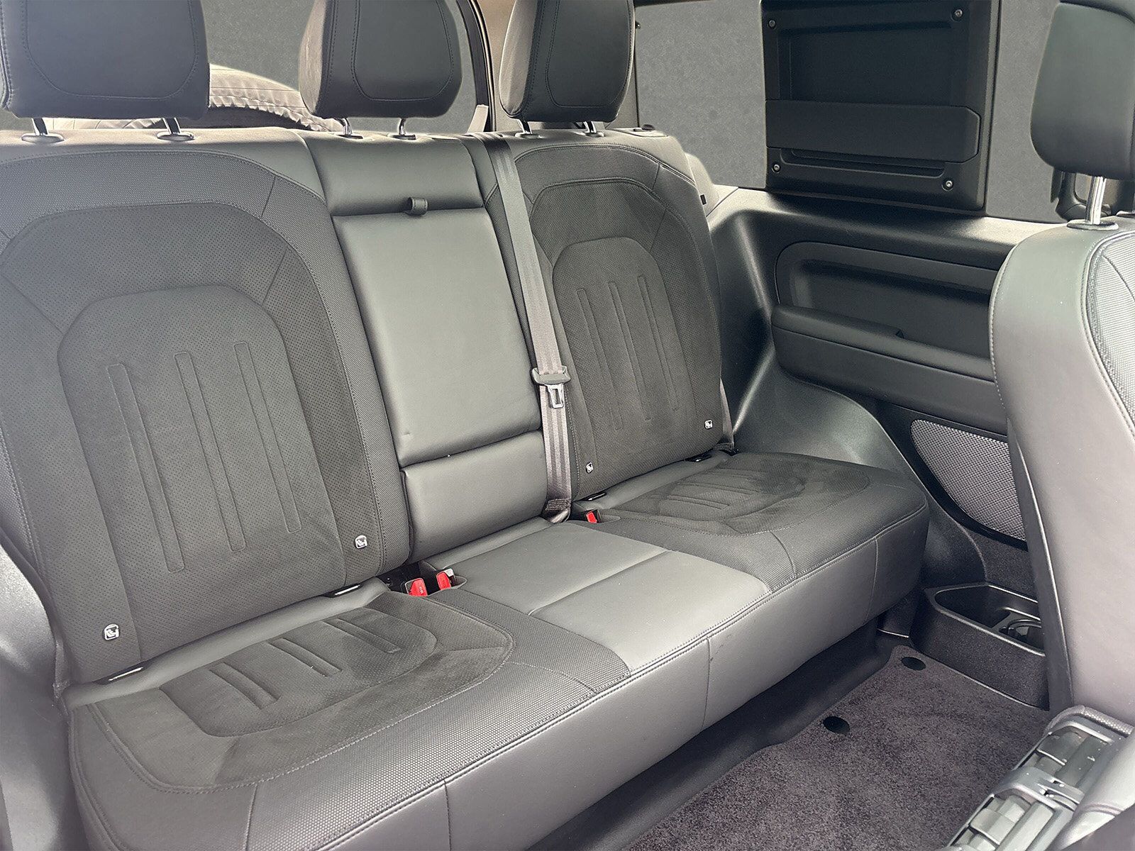 Land Rover Defender 90 P525 V8 22 AHK ACC Pano Black-Paket foto 5