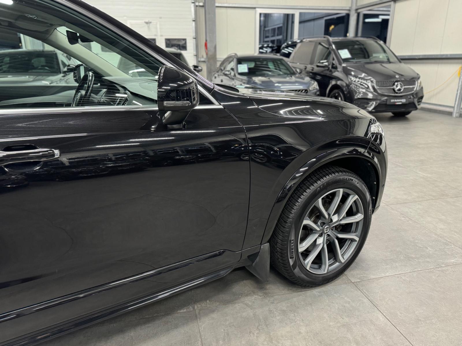 Volvo XC 90 Momentum AWD Navi SHZ LHZ LED 7-Sitzer