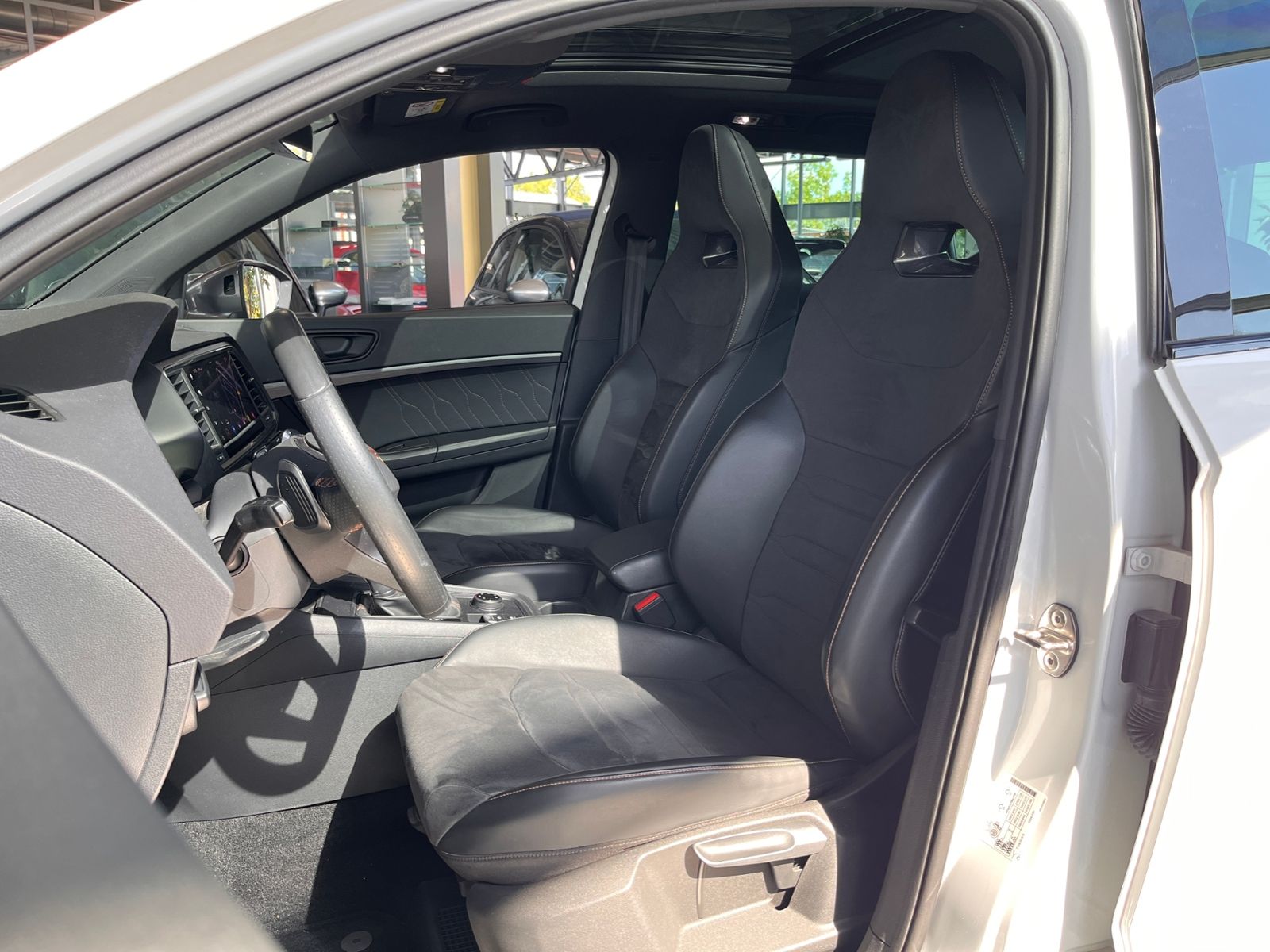 Fahrzeugabbildung CUPRA Ateca 4Drive AHK PANO LED NAVI 360° KAM