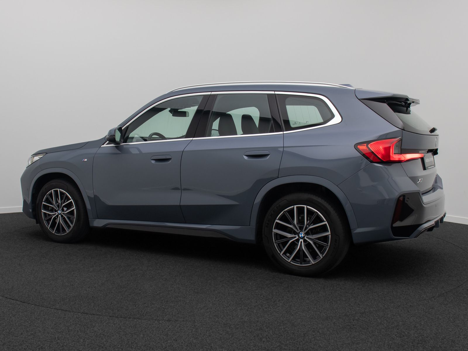 Fahrzeugabbildung BMW X1 xD23d M Sport 360&deg; HUD H/K AHK Panorama DAB