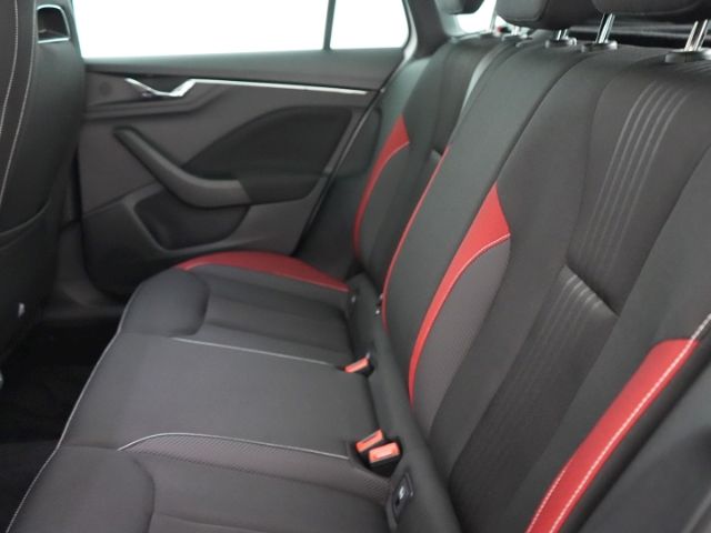 Kamiq MONTE CARLO TSI DSG+NAVI+CARPLAY+AHK+PANO+