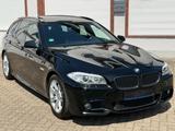 BMW 530 5 Touring 530 i M-PAKET HED/360GRAD/NAVI - BMW 5er Reihe mit Benzin-Antrieb: Kombi, Automatik