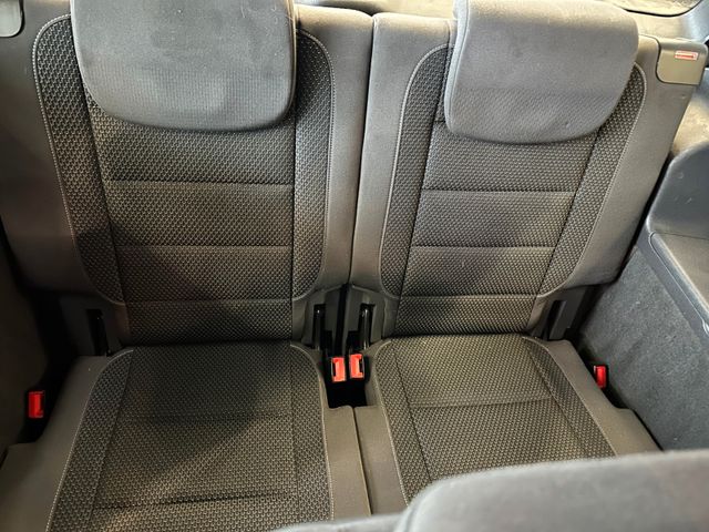 MYAUTOCENTER – Gebraucht- und Jahreswagen mit Werkstattservice in Pfaffenhofen Volkswagen Touran Comfortline *7-Sitzer*Freisprech*Klima*