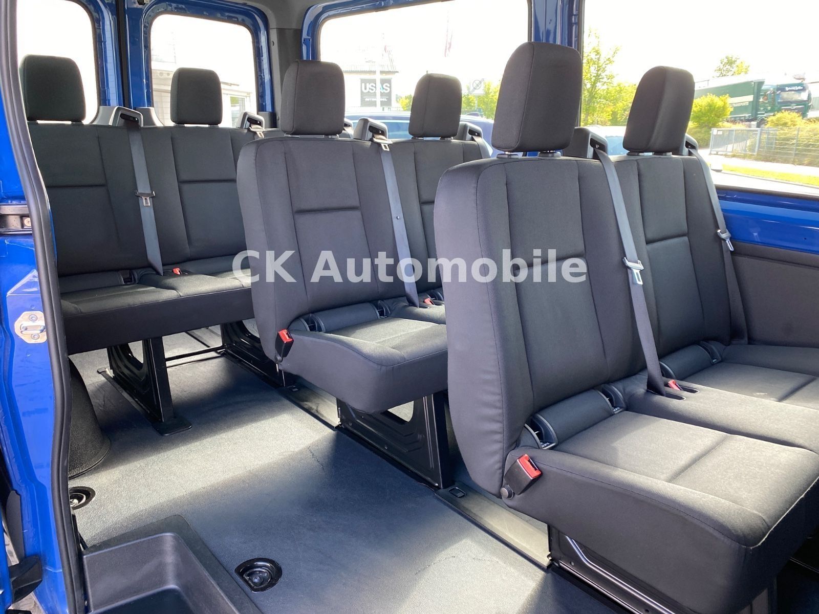 Fahrzeugabbildung Mercedes-Benz Sprinter III Tourer 214 RWD L2 /9 Sitze/Klima