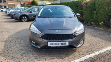 Fahrzeugabbildung Ford Focus Trend 5-Türig 1,6 Ltr.-4 Zyl.