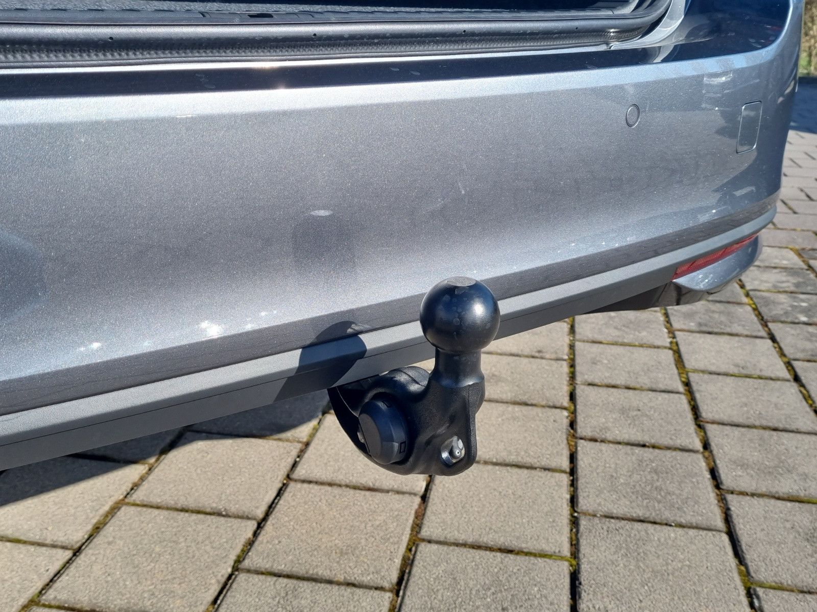 Fahrzeugabbildung SKODA Octavia Combi Tour 2.0 TDI AHK Licht&Sicht+ Win+