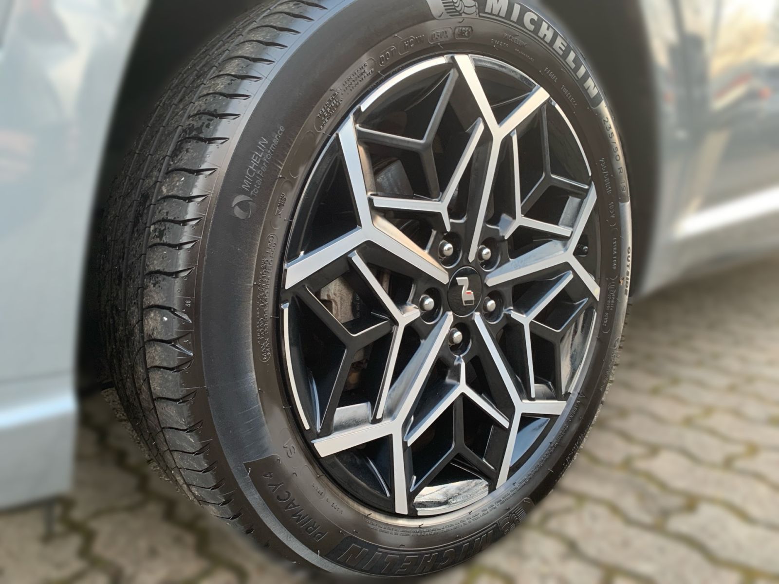 Fahrzeugabbildung Hyundai TUCSON 1.6 T-GDI N Line Plug-In Hybrid 4WD 1Hd P