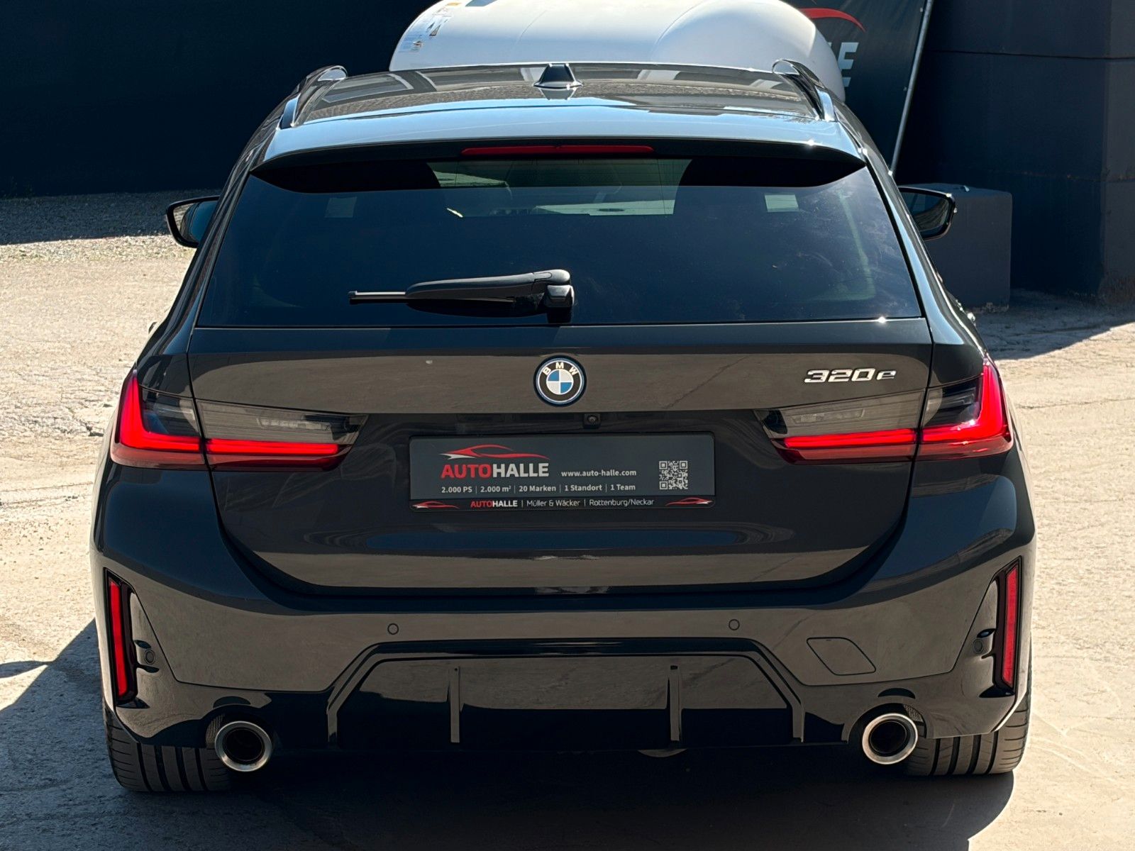 Fahrzeugabbildung BMW 320e Touring M Sport Aero Laser Akustik HUD H&K