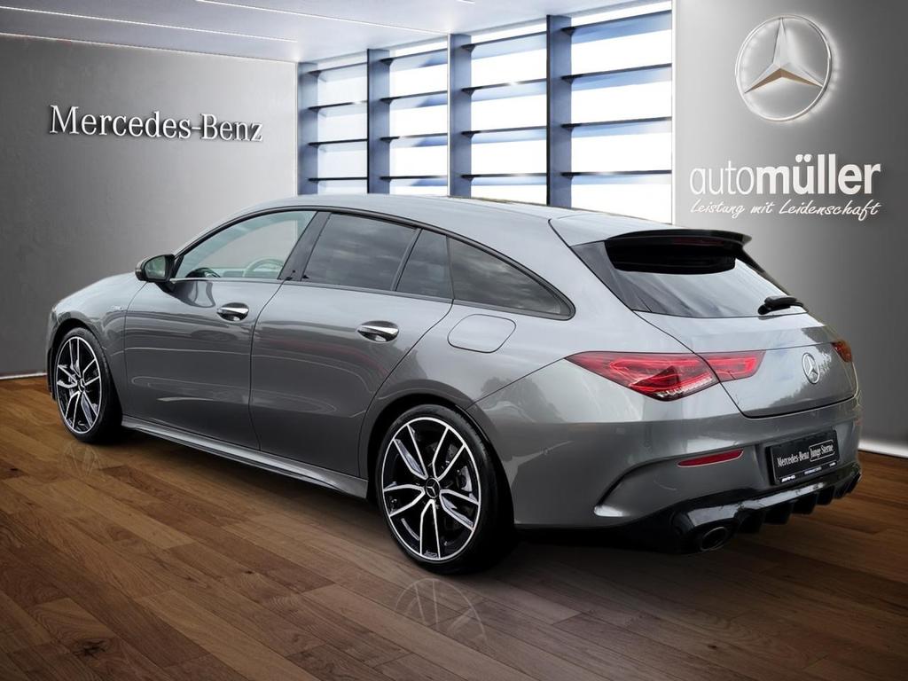 Mercedes-Benz CLA 35 AMG Shooting Brake