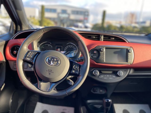 Toyota Yaris Hybrid Style Selection