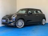 MINI Cooper SE Classic Trim NAV/KLIMA/PDC/SHZ/8fach - MINI MINI: Winterreifen