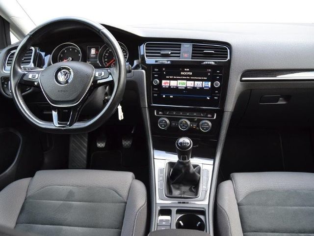 Golf VII 1.5 TSI 150 PS Highline AHK/LED/NAVI/BU