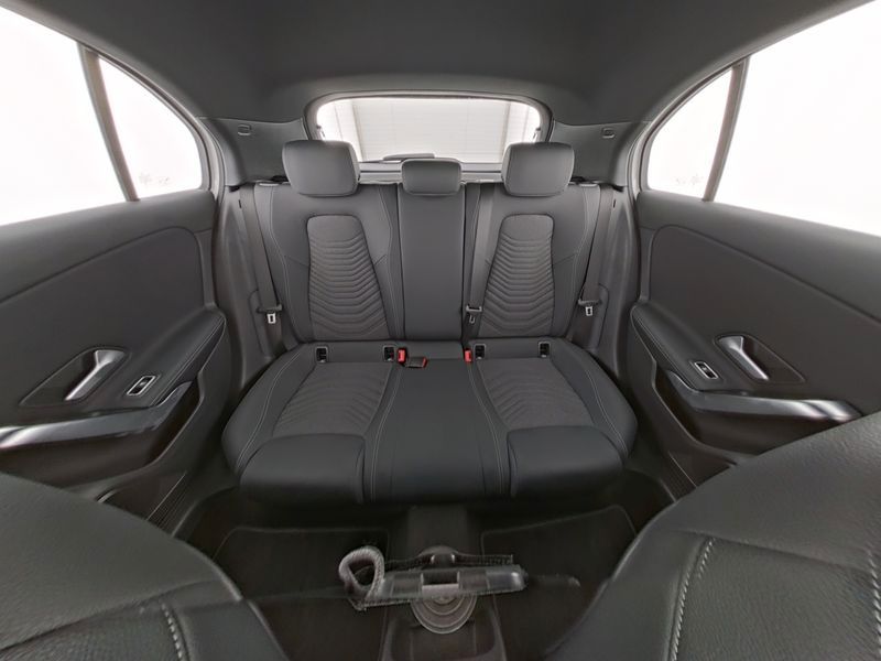 Fahrzeugabbildung Mercedes-Benz A 250 e Progressive LED+Kamera+11kW+WinterPaket
