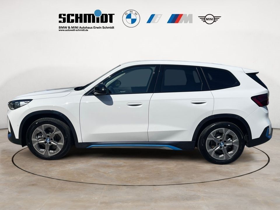 BMW iX1 xDrive30 xLine + 2Jahre-BPS.-GARANTIE imagem 3