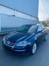 Volkswagen Vw Jetta 2.0 TDI / Navi/ Temp/ Sitzh - Volkswagen Jetta aus 2006: TDI